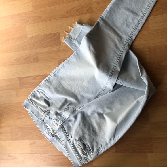 LOFT Lightwashed Modern Skinny Size 30/10 - Picture 6 of 10